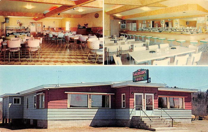 Salvadors Tourist Club - Old Postcard Photo (newer photo)